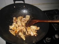 鲜鱿炒荷兰豆的做法步骤8