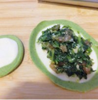 柳叶蒸饺的做法步骤4