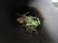 苦瓜炒鸡蛋的做法步骤4