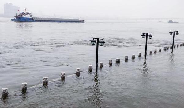 水利部：预计14日三峡水库迎50000立方米/秒以上洪水