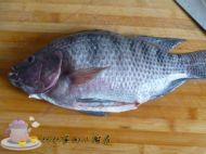 烤罗非的做法步骤1