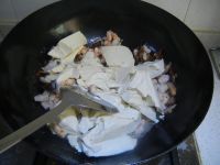 香菇虾仁豆腐羹的做法步骤11