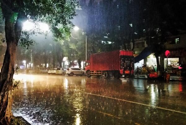 北京今日有雷雨 最高气温29℃