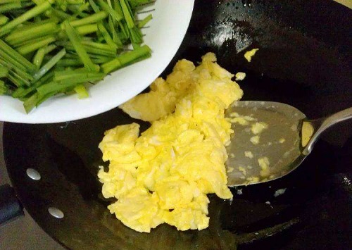 家常菜韭菜炒鸡蛋的做法 韭菜炒鸡蛋怎么做