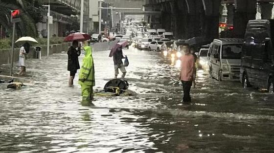武汉24小时降雨量突破历史 高考如遇到暴雨听力考试可暂停