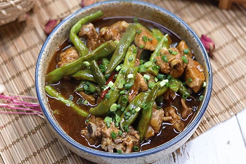 排骨炖豆角的做法 家常排骨炖豆角做法