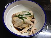 炸全鸡的做法步骤4