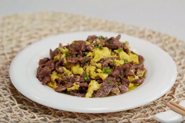 牛肉滑蛋番茄的做法 怎么做牛肉滑蛋番茄