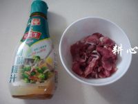 卷心菜炒肉片的做法步骤2