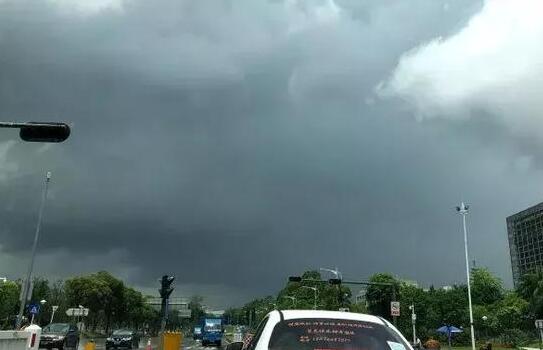 深圳局地仍有雷阵雨气温29℃ 龙舟水季节注意防御地质灾害