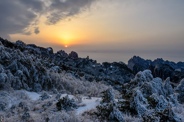 黄山几月份去最好 冬天黄山旅游要带什么