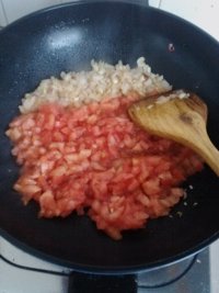 蘑菇火腿番茄披萨的做法步骤11