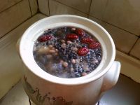 黑豆炖鸡汤的做法步骤5