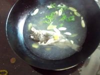 清淡黑鱼汤的做法步骤6