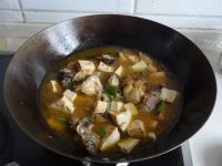 鲶鱼炖豆腐的做法步骤13