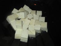 老豆腐鲢鱼煲的做法步骤2