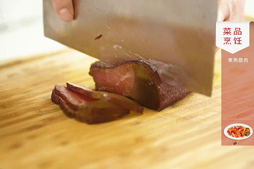 腊肉小炒西兰花的做法 腊肉小炒西兰花怎么做