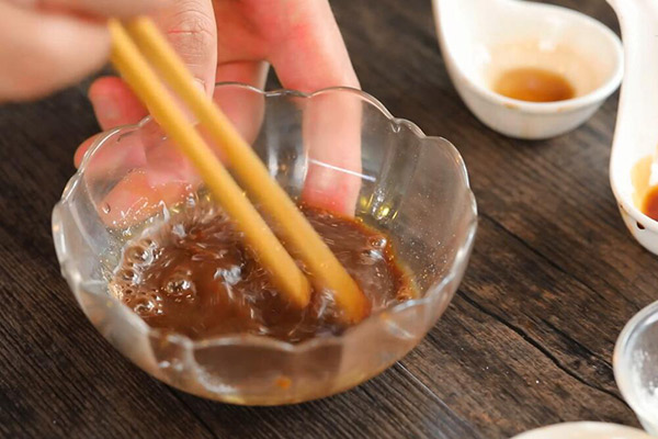 宫保鸡丁的做法 宫保鸡丁的正宗做法