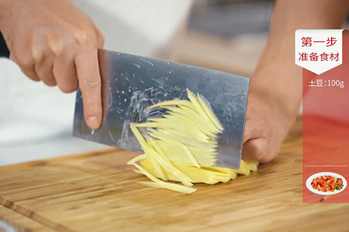 牛肉炒三丝的做法 牛肉炒三丝怎么做好吃