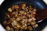盐煎肉的做法步骤6