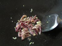 鸭杂炒四季豆的做法步骤4