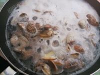 酱爆蛤蜊的做法步骤5