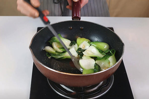 炒油菜的做法 家常炒油菜怎么做