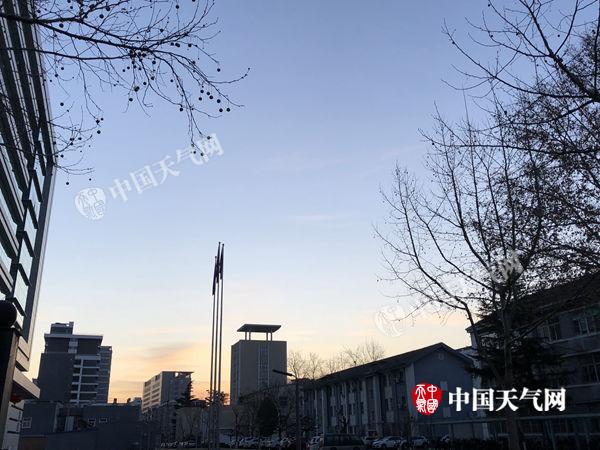 京城气温坐上“过山车” 今明天晴暖似春后天降温6℃