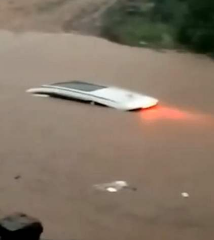 湖南多地发布暴雨预警 对流性天气极为活跃