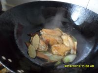 红烧鸡翅的做法步骤8