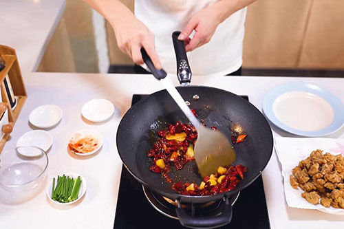豆瓣鸡的做法 豆瓣鸡怎么做好吃