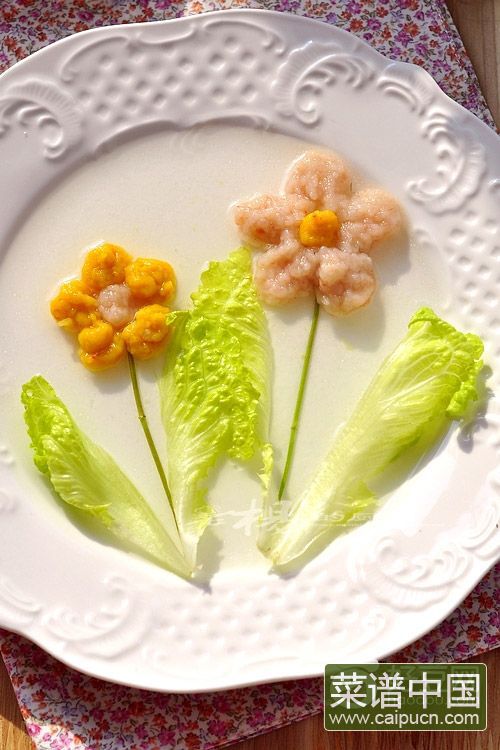 花朵虾肉饼