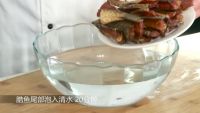 香酥鱼尾的做法步骤1