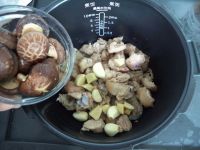 黄豆冬菇焖猪手的做法步骤8