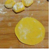 梅花蒸饺的做法步骤3