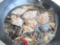 鲶鱼炖茄子的做法步骤9