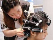 偶尔烫发对身体有伤害吗