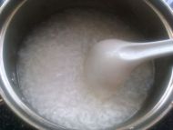 猪肝皮蛋瘦肉粥的做法步骤4