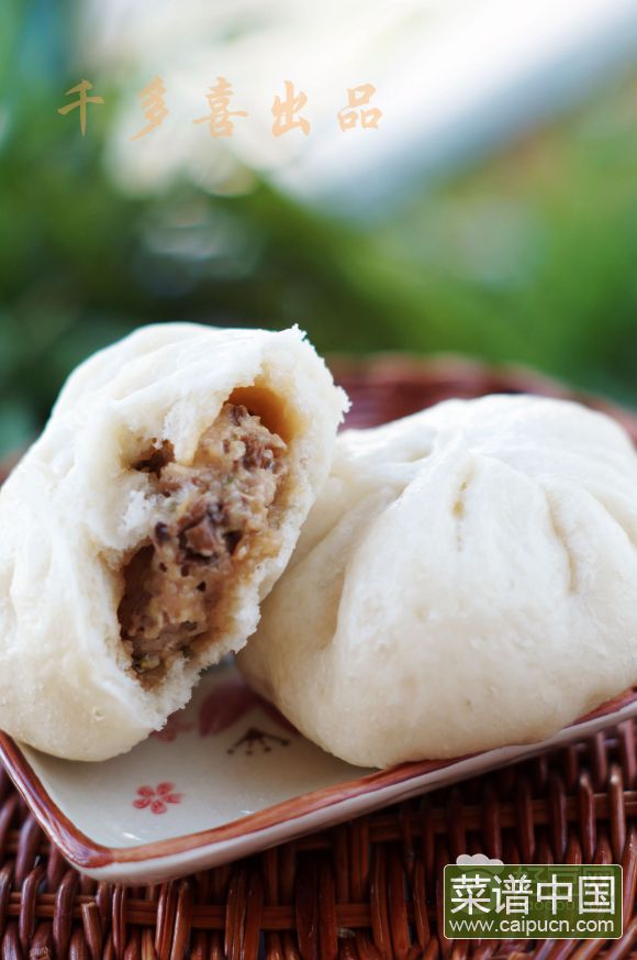双菇鲜肉包