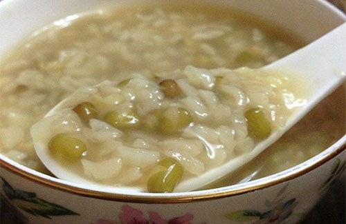 肝火旺吃什么好 调理肝火旺的食疗方