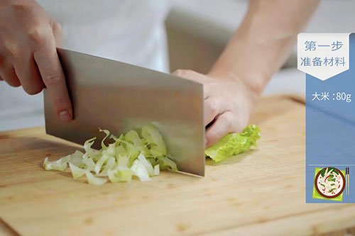 牛肉蔬菜粥的做法 牛肉蔬菜粥怎么做更营养