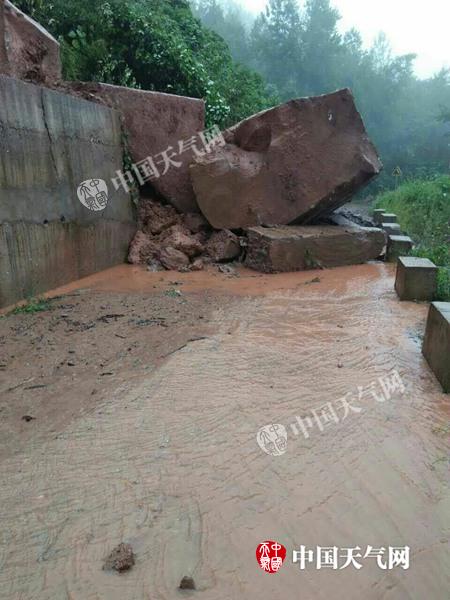 四川持续降雨致洪涝塌方灾害 今巴中南充局地仍有暴雨