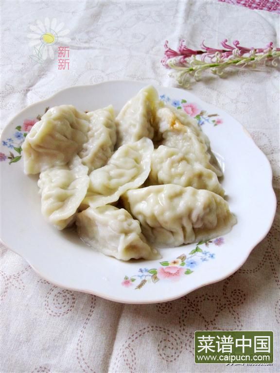 包菜肉饺子