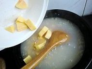 一个吃饭也精彩----栗子红薯粥的做法步骤10