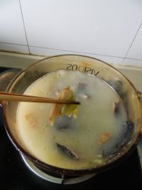 滋补黑鱼汤的做法步骤10