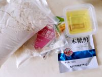 木糖醇蛋白椰蓉球的做法步骤1