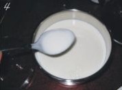 猕猴桃果肉酸奶(附自制酸奶过程)的做法步骤4