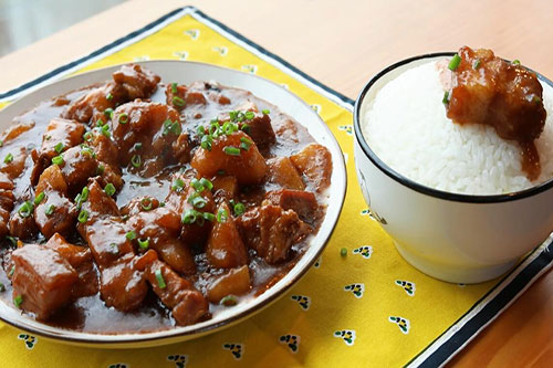 土豆红烧肉的做法 土豆红烧肉怎么烧