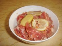 鱼香肉丝的做法步骤1