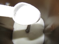 罗勒金枪鱼面包的做法步骤3